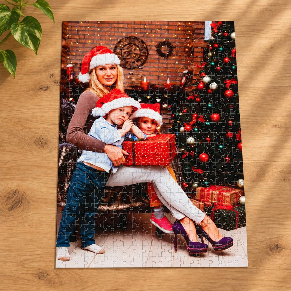 500 darabos fényképes puzzle álló képhez, egy anya és gyermekei karácsonyi fotójával