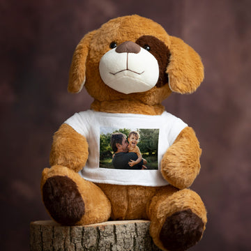 Plüss kutya fényképes pólóban