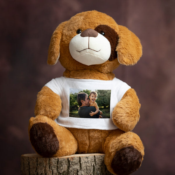 Plüss kutya fényképes pólóban