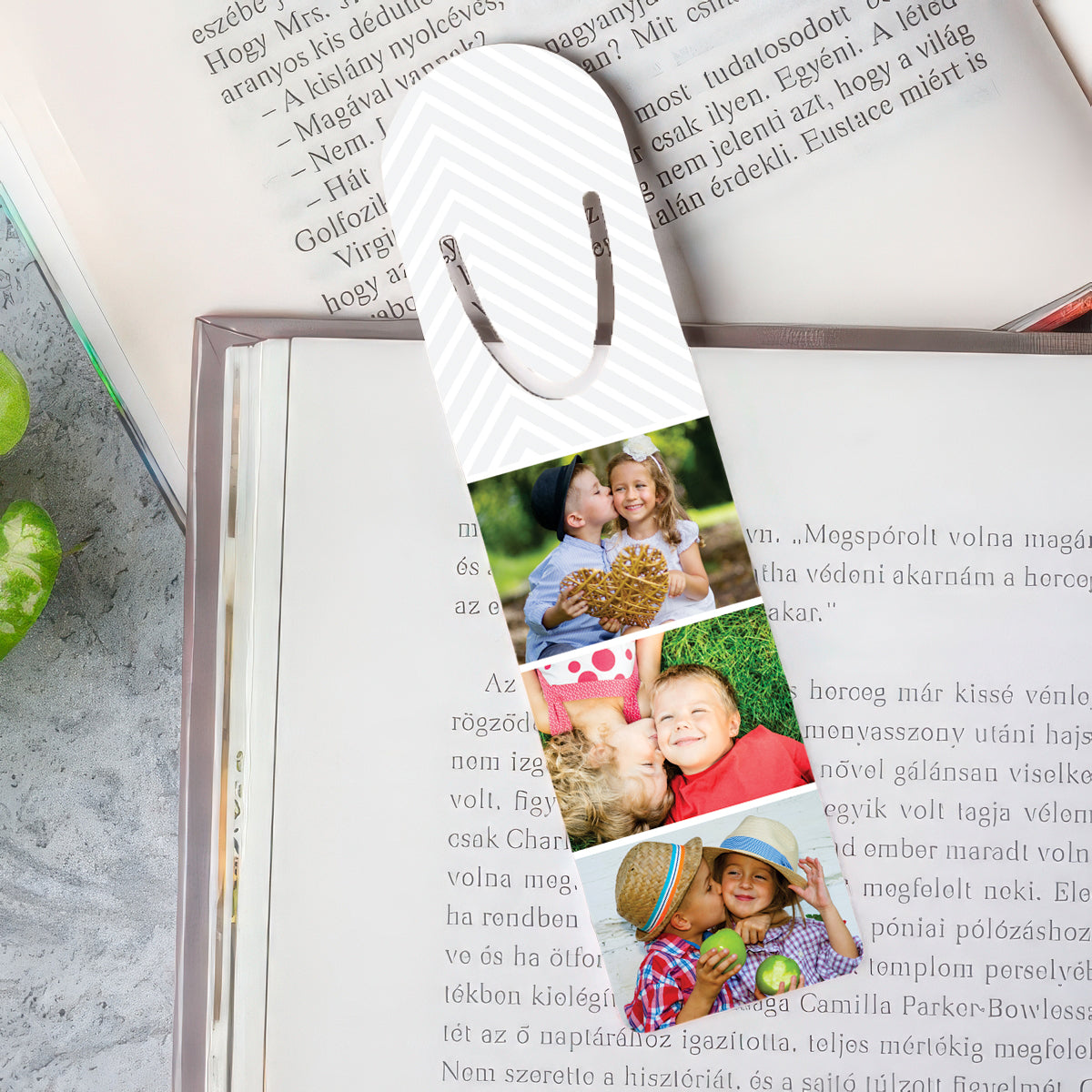 Egyedi fényképes fém könyvjelző három szabadon cserélhető képpel, személyes ajándék olvasásrajongóknak, különleges emlék könyvekhez.