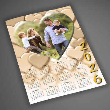 Egyedi 2026-os falinaptár szíves háttérrel és cserélhető fotóval – személyre szabható ajándék