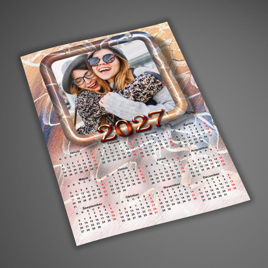 A4-es, laminált egyedi fényképes falinaptár 2027 trendi, modern, csillogó dizájnnal, klasszikus 1 lapos kivitelben, 12 hónappal és 1 cserélhető fotóval.
