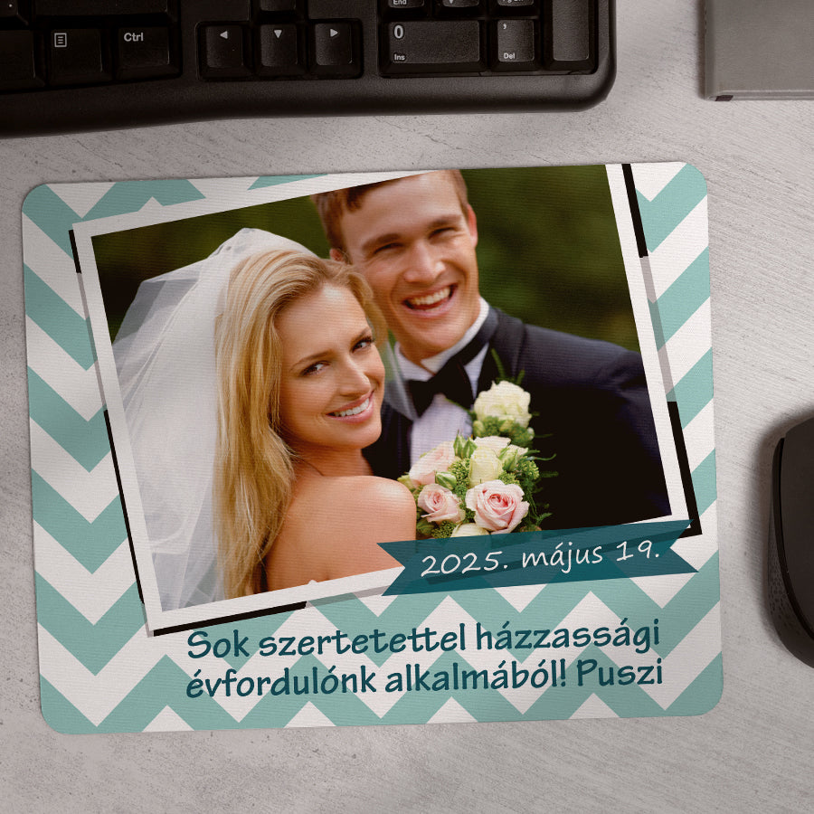 Fényképes egérpad felirattal